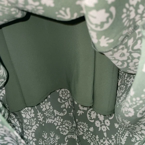 Abercrombie & Fitch Ruffle Sleeve Slip Dress - Picture 4 of 7